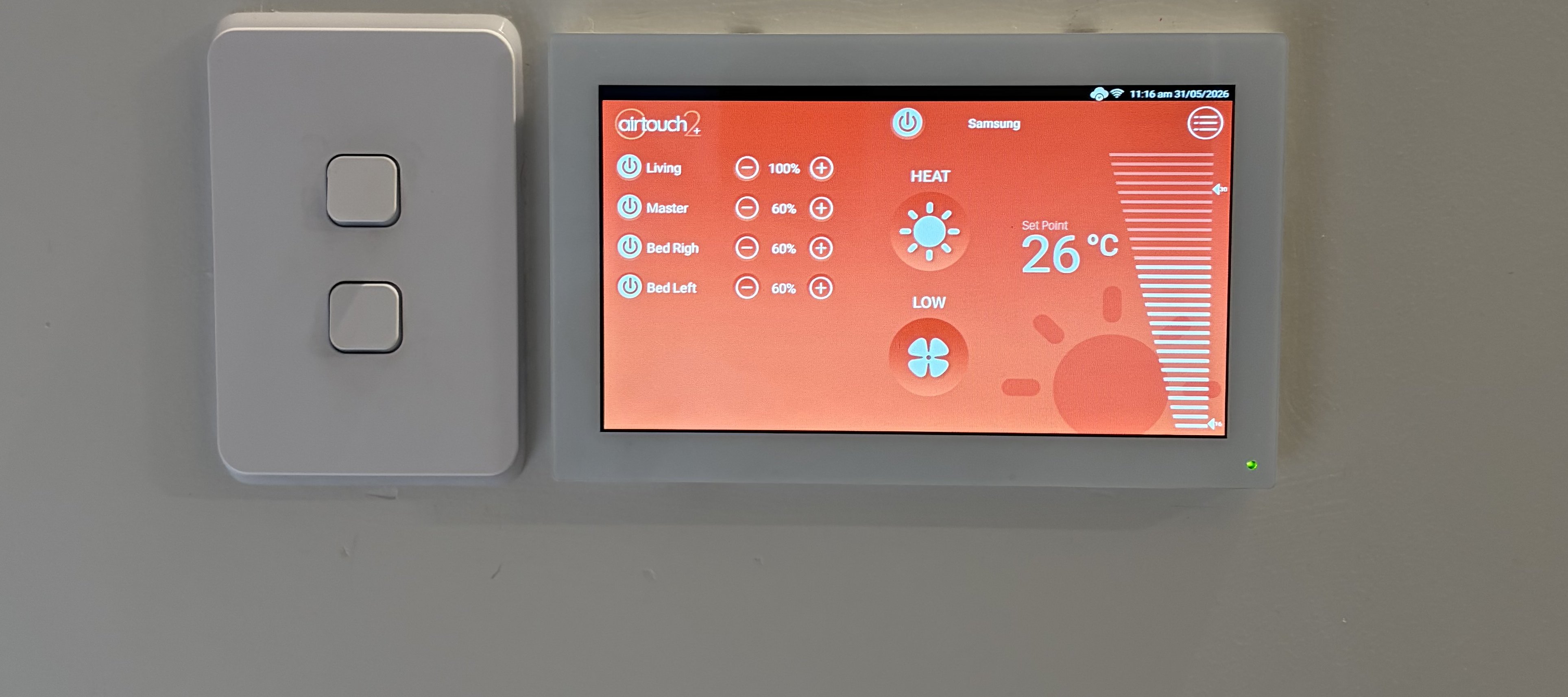 AirTouch 2+ control panel